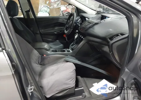 2014 Ford Escape S z USA, uszkodzony, nr VIN 1FMCU0F71EUC14920